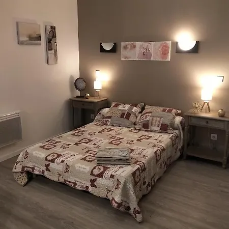 Le Compostelle De * Conques-en-Rouergue