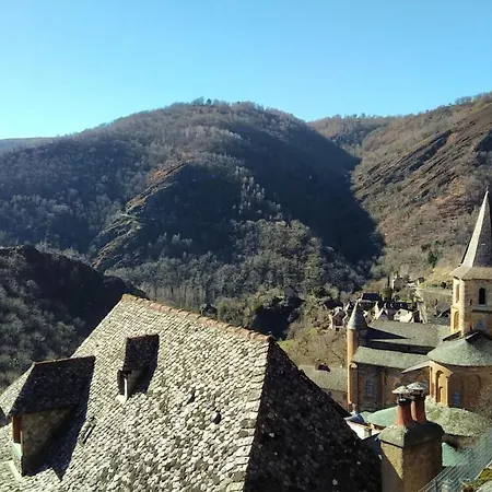 Le Compostelle De * Conques-en-Rouergue