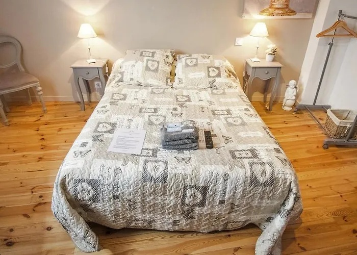 Le Compostelle De Conques-en-Rouergue