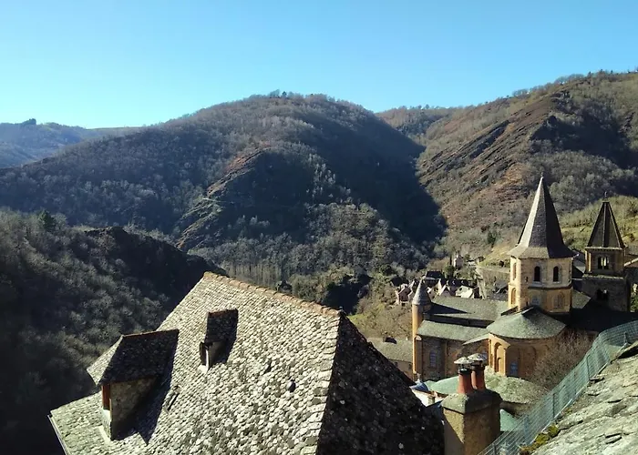 Le Compostelle De * Conques-en-Rouergue